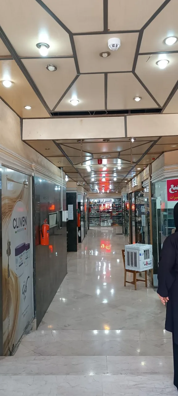 مرکز تجاری و اداری گوهردشت - تصویر 4