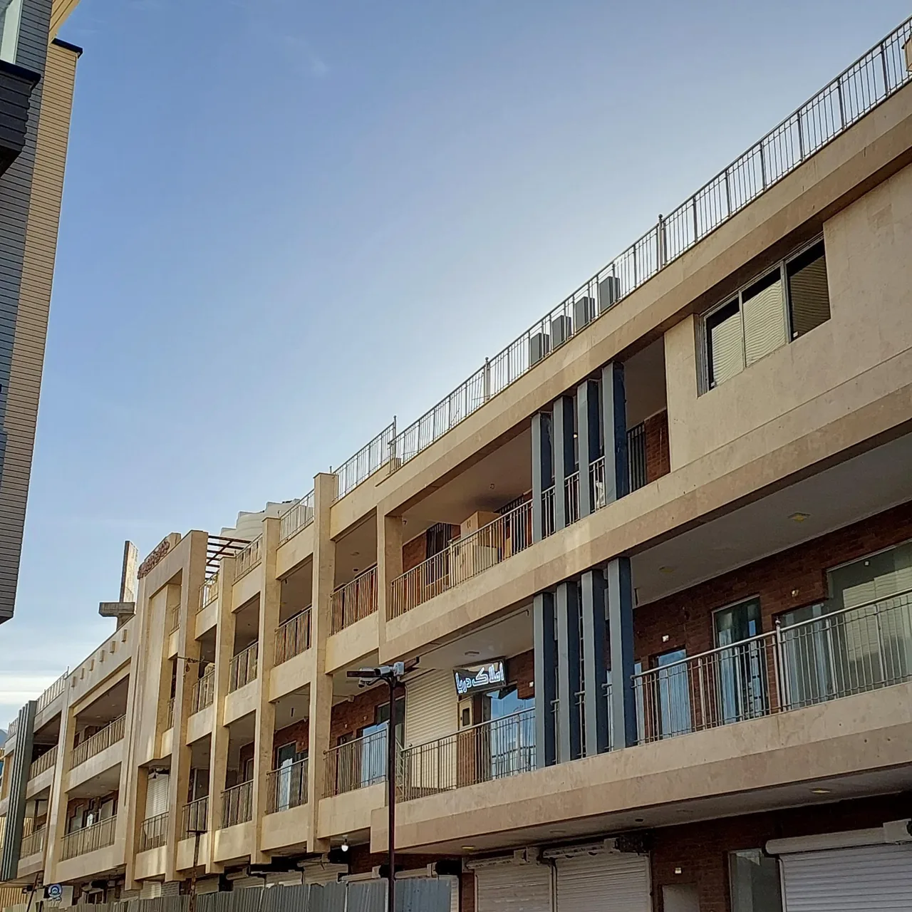 مرکز اداری تجاری پاسارگاد - تصویر 2