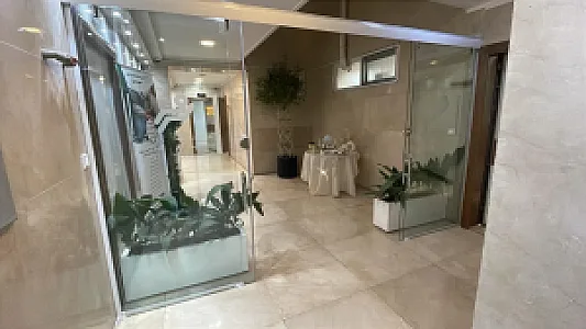 مطب دکتر مهدی مرادی سروستانی متخصص دندانپزشکی