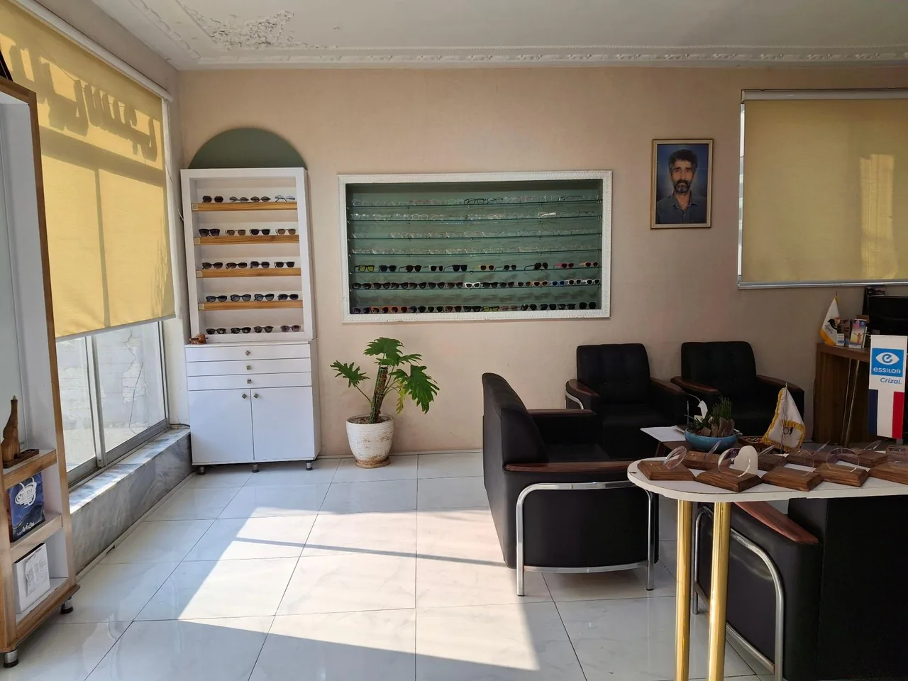 عینک اردیبهشت - تصویر 3