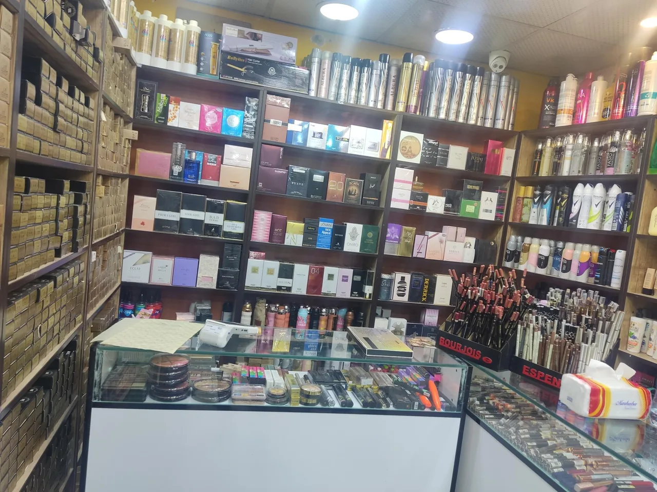 فروشگاه لوازم آرایشی میشل