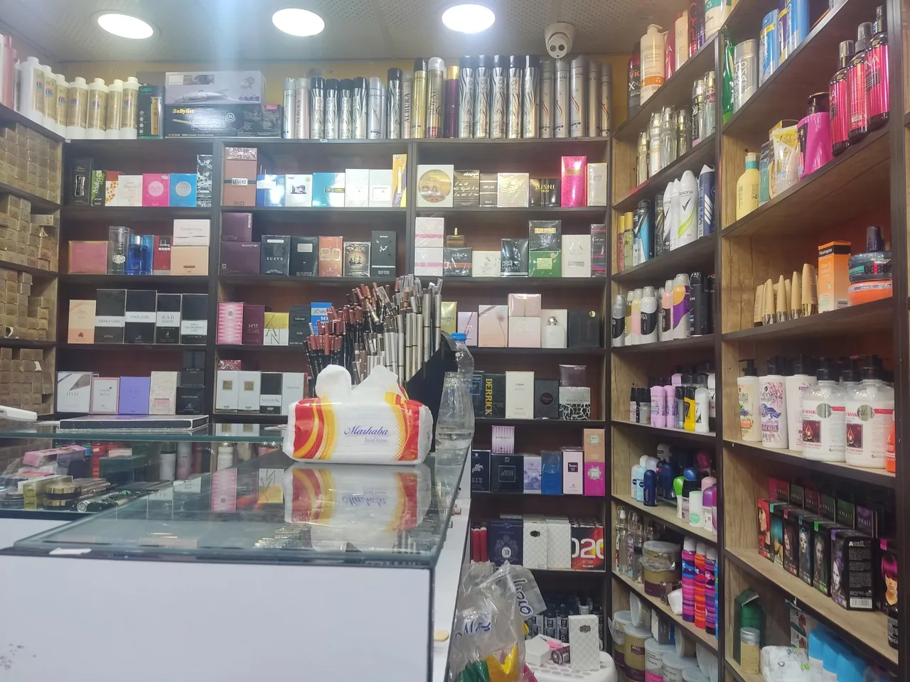 فروشگاه لوازم آرایشی میشل - تصویر 2