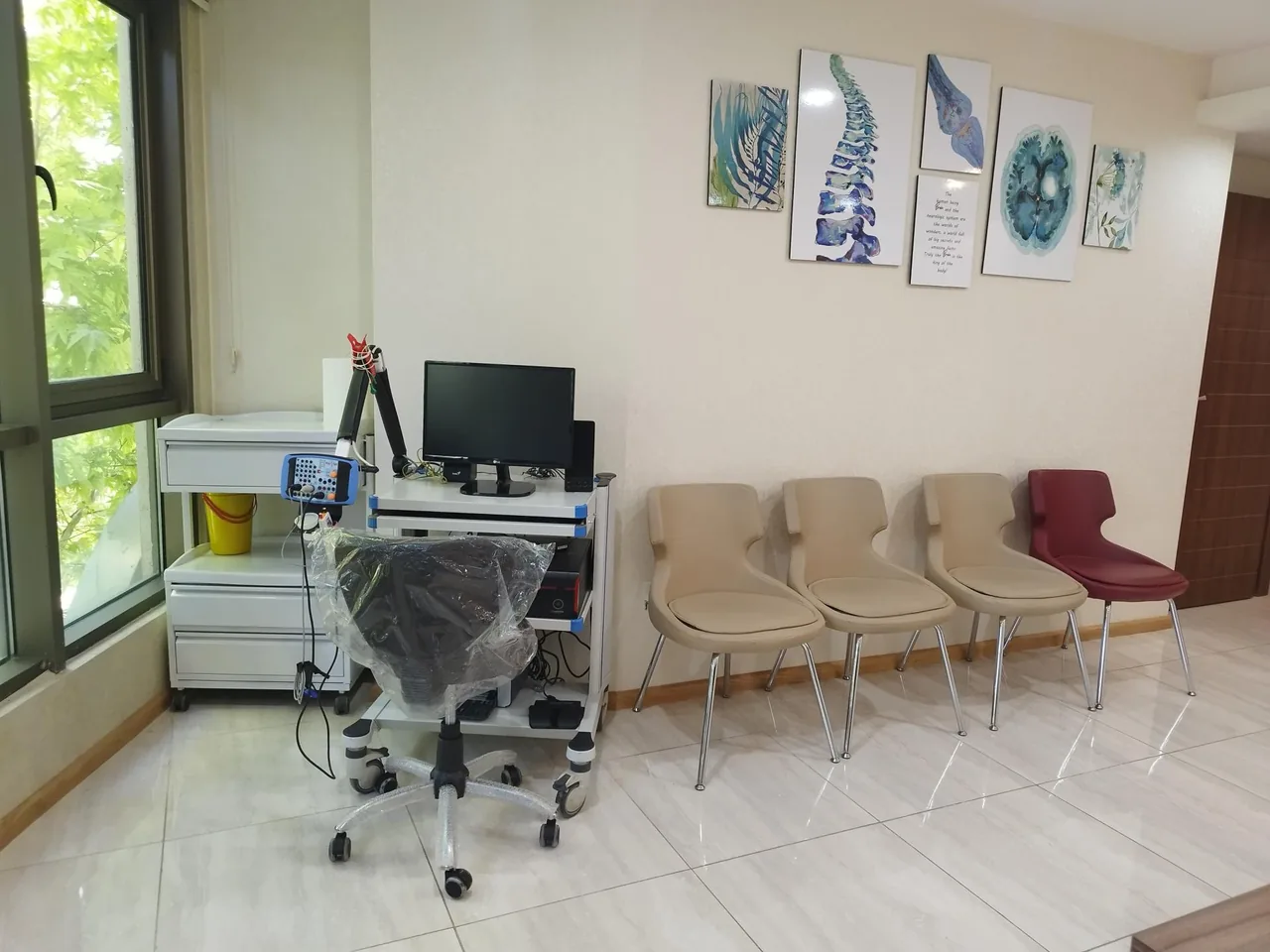کلینیک تخصصی مغز و اعصاب دکتر امیری - تصویر 2
