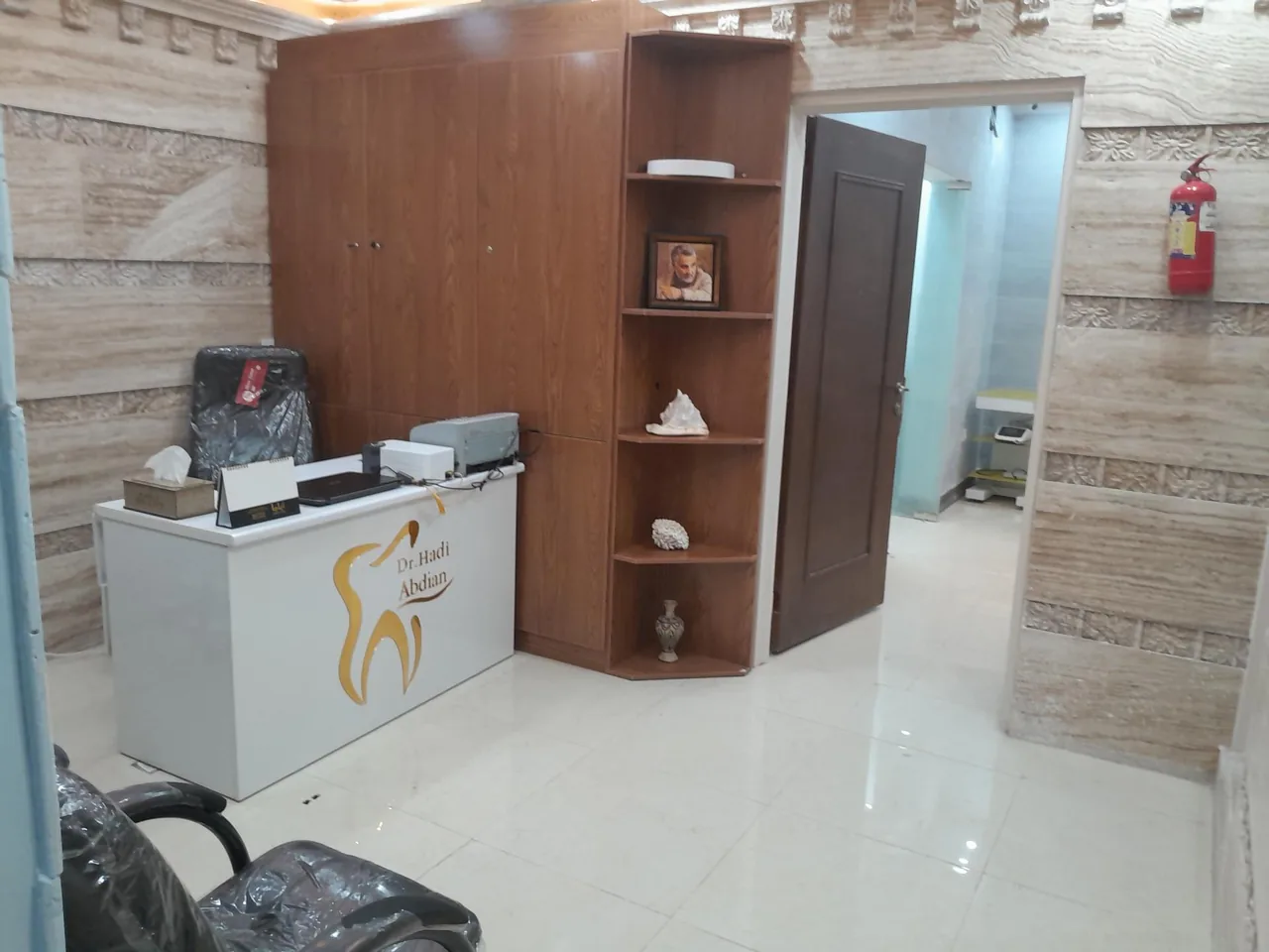 مطب دکتر هادی عبدیان متخصص دندانپزشکی