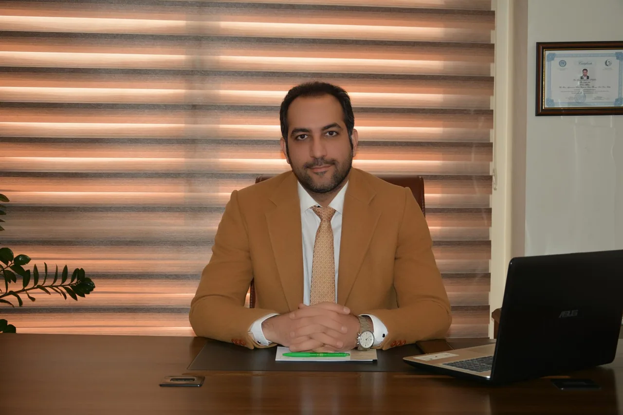 دکتر علی معظمی پور جراح و متخصص ارتوپدی - تصویر 3