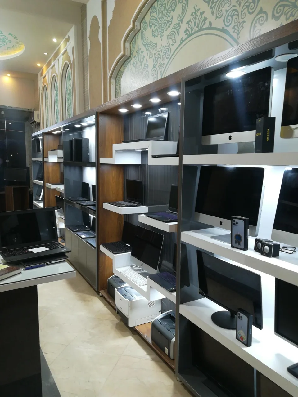 فروشگاه لپ تاپ استار استوک - تصویر 2