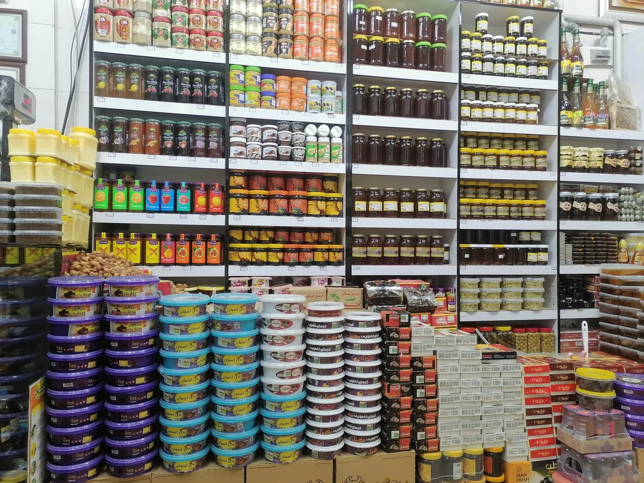 لبنیات سنتی سوت ایچ - تصویر 3