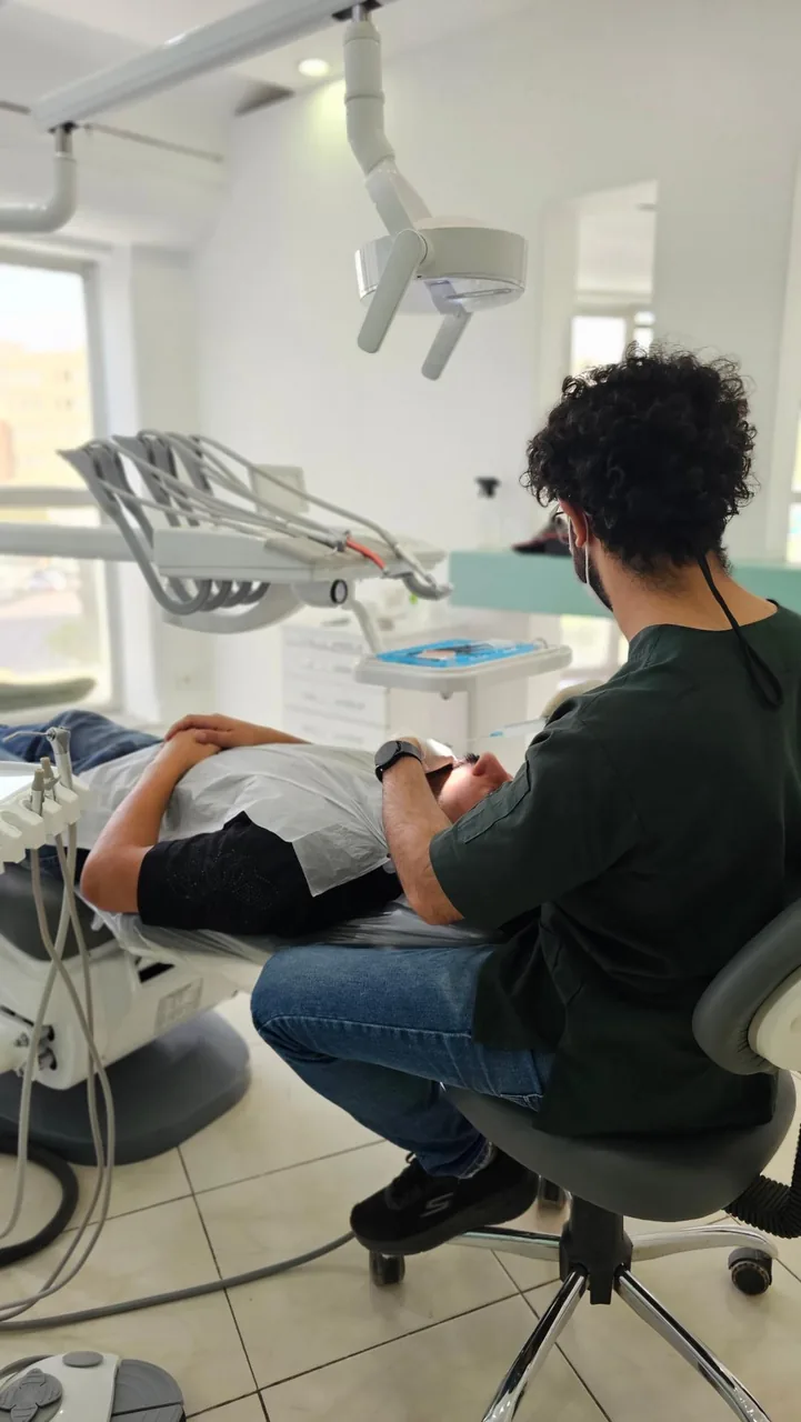 مطب دندانپزشکی دکتر آریا سعیدنیا - تصویر 5