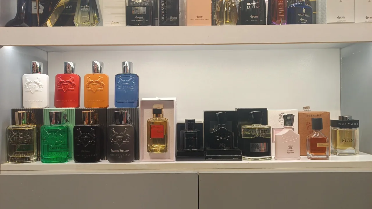 گالری تخصصی عطر و ادکلن والا - تصویر 3