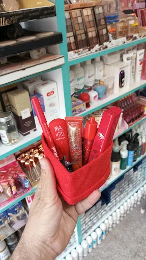 ارزان سرای آرایشی بارلی