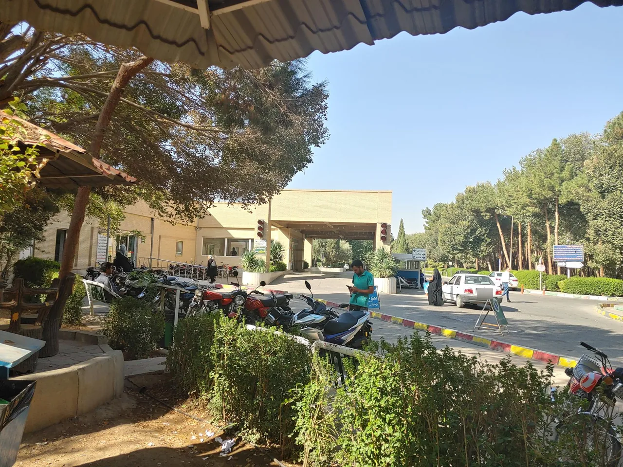 بیمارستان شهدای کارگر - بیمارستان در یزد