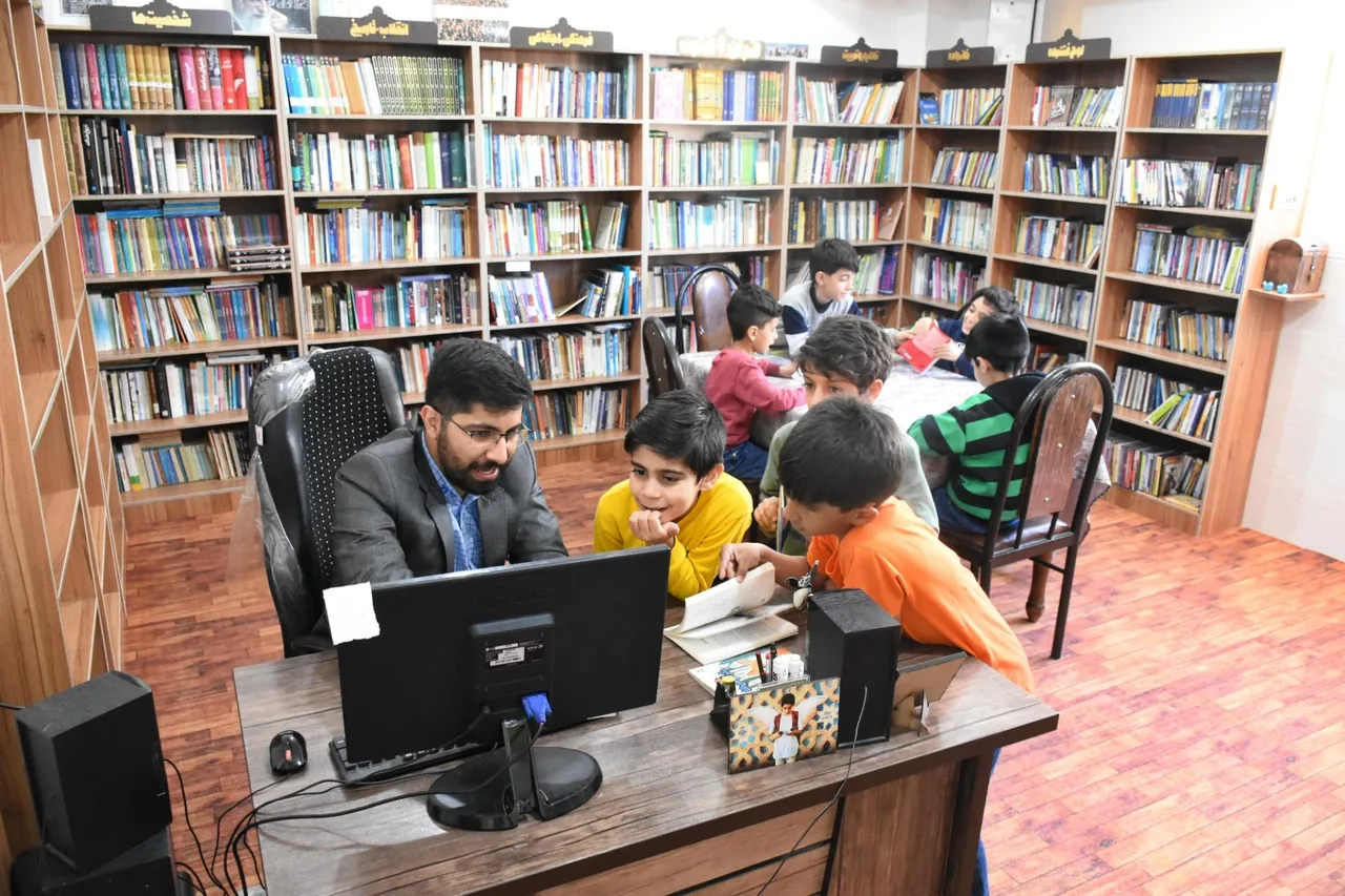 مجتمع تعلیمی و تربیتی شاکرین - تصویر 5