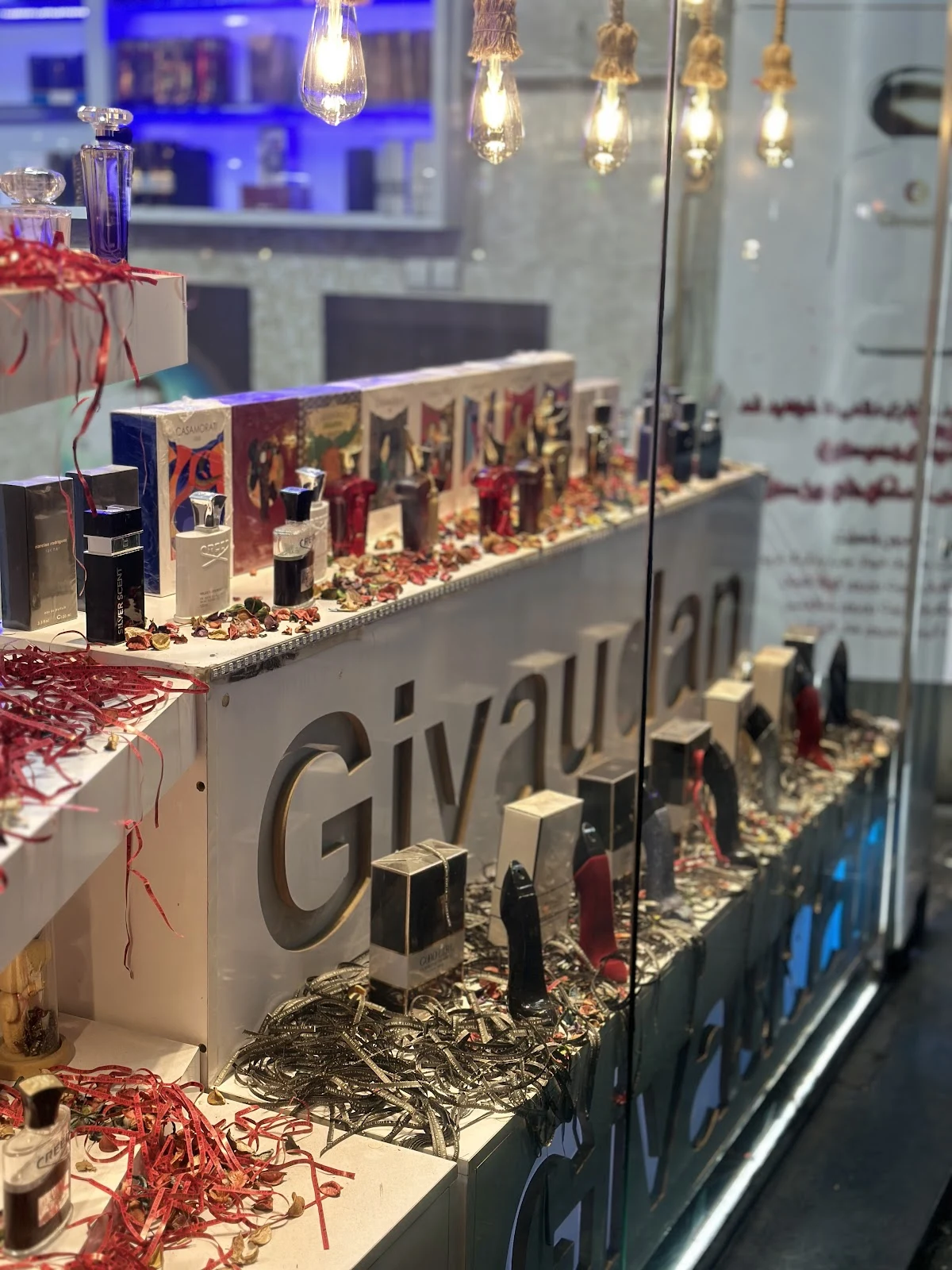 فروشگاه عطر پرفیوم پلاس