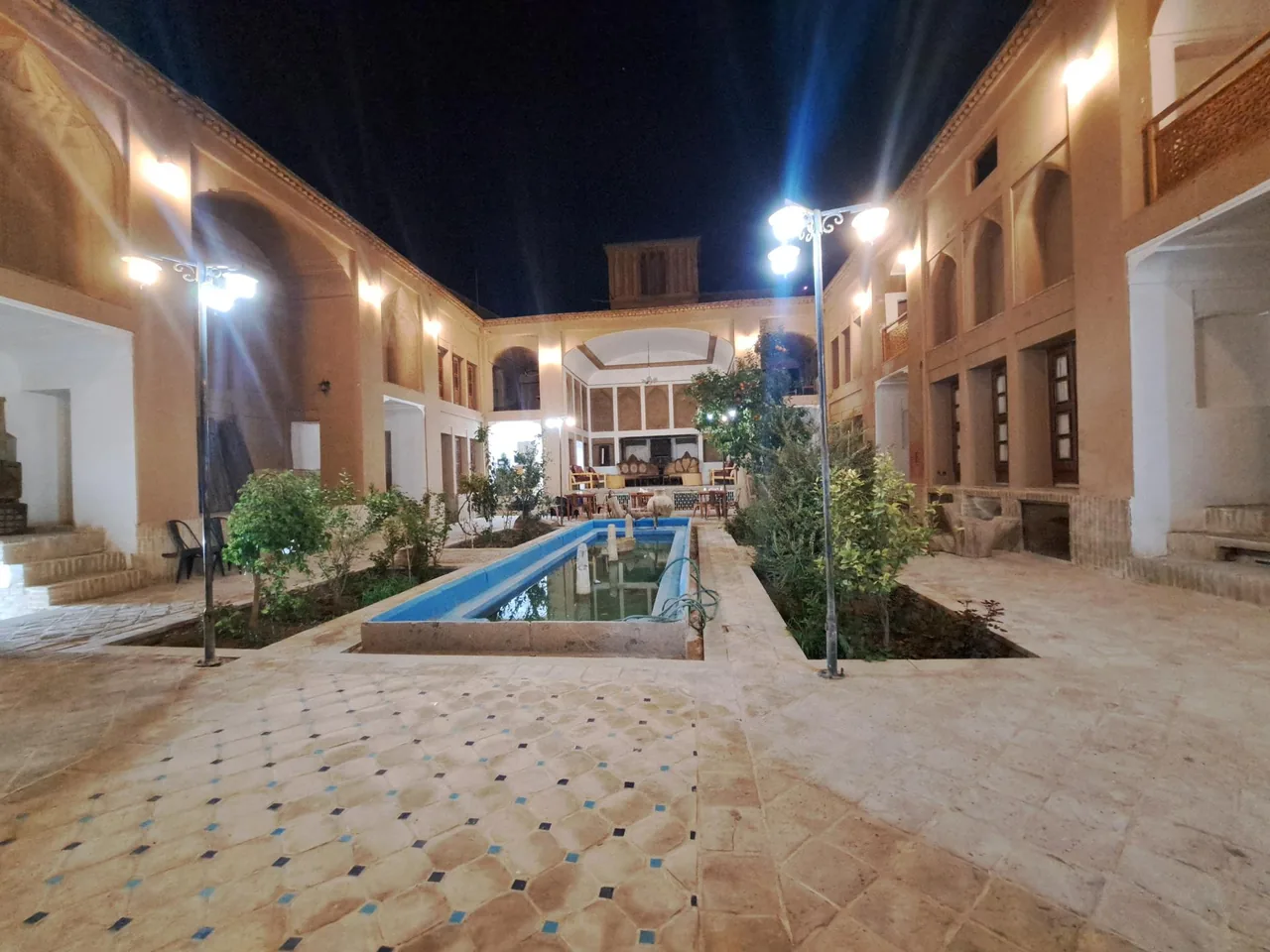 هتل سنتی چهارسوق