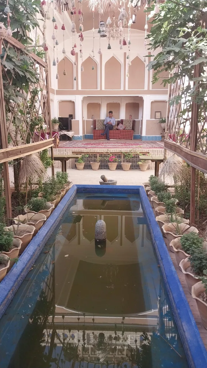 اقامتگاه و رستوران سنتی توریستی گیوا یزد - تصویر 4