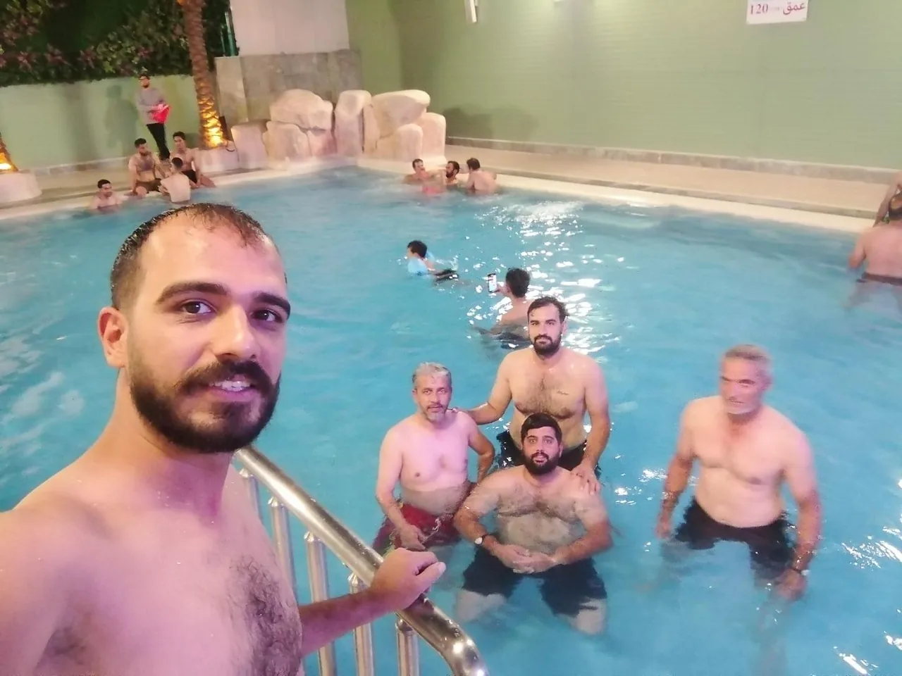 استخر سرپوشیده و روباز ارمغان مشهد - تصویر 5