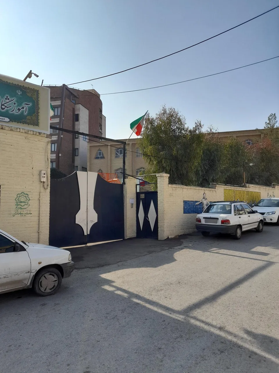 دبستان و دبیرستان متوسطه اول شیخ بهاالدینی - تصویر 4