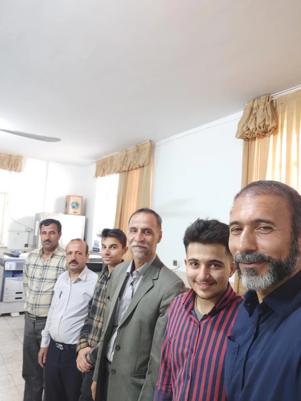 دبیرستان پسرانه ولی عصر - تصویر 3