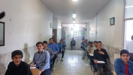 دبیرستان شهید محمد منتظری