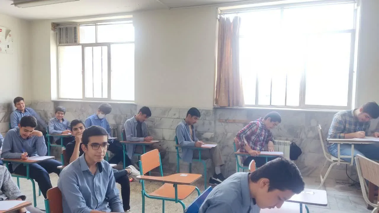 دبیرستان شهید محمد منتظری - تصویر 3