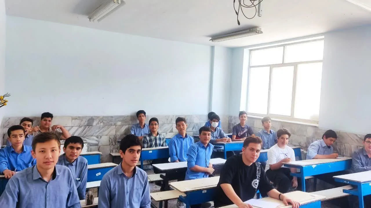 دبیرستان شهید محمد منتظری - تصویر 4