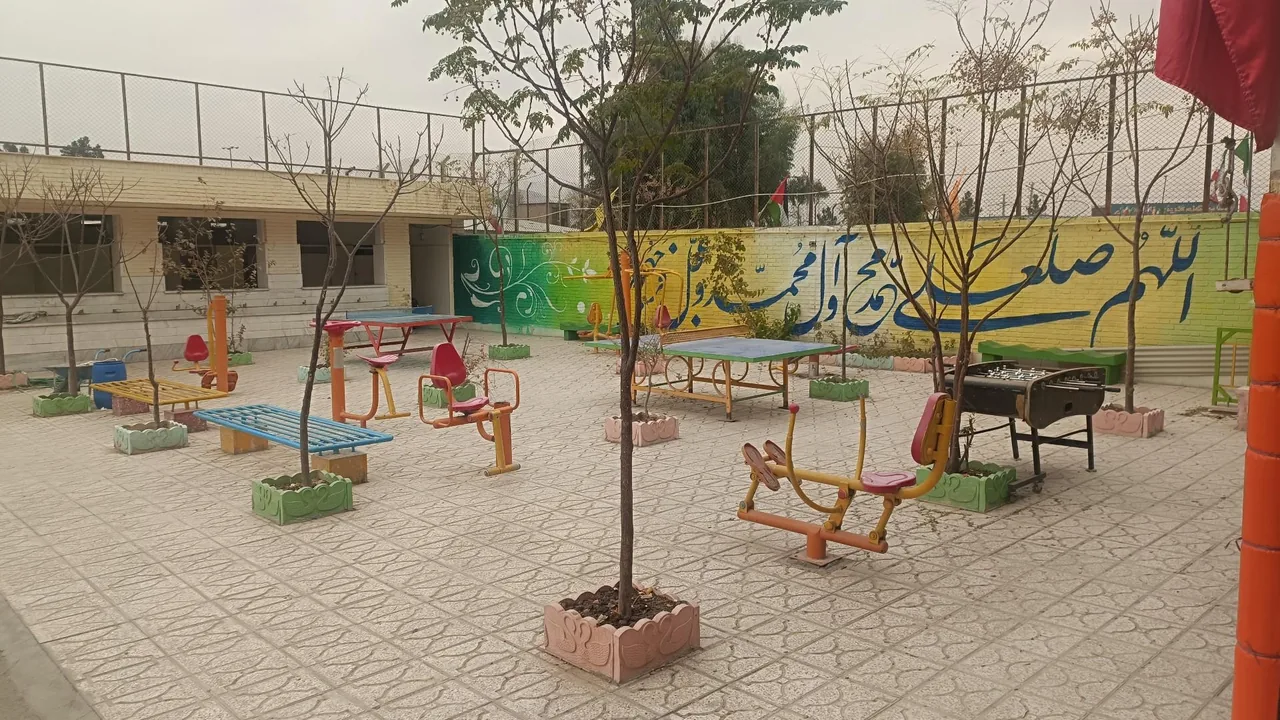 دبیرستان شاهد صاحب الزمان (عج)