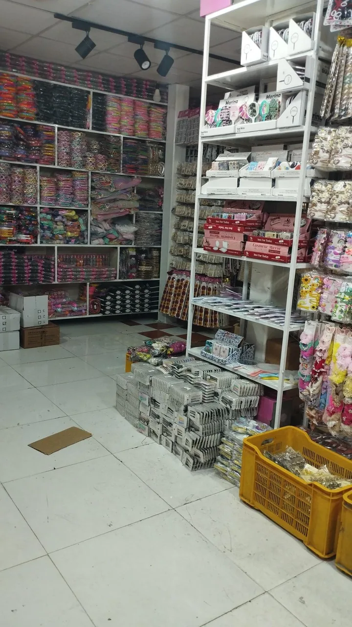 فروشگاه خرازی عمده و خرده سیلور - تصویر 2