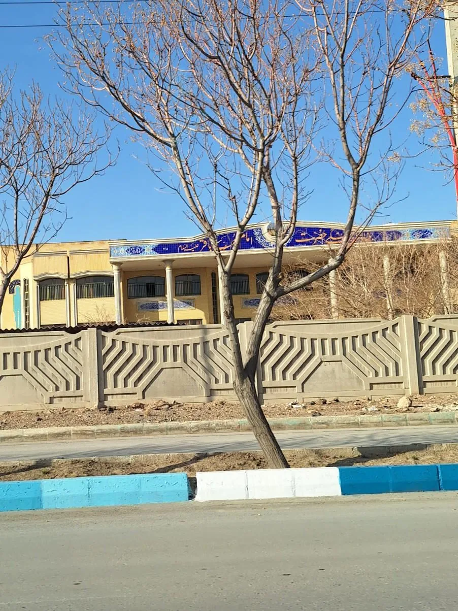 دبیرستان امام محمد باقر (ع) - تصویر 2