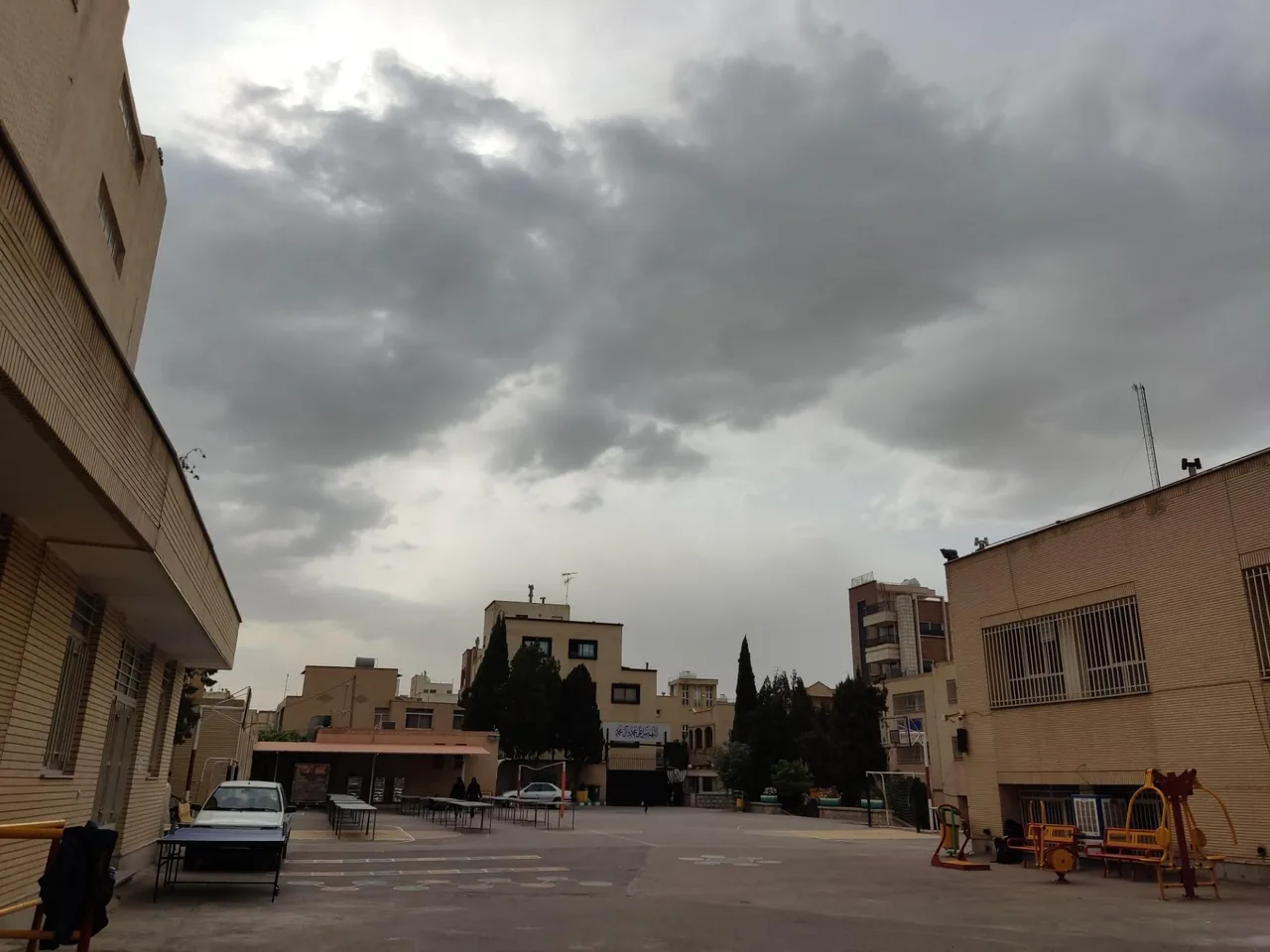 دبیرستان فرزانگان امین 1 دوره دوم - تصویر 2