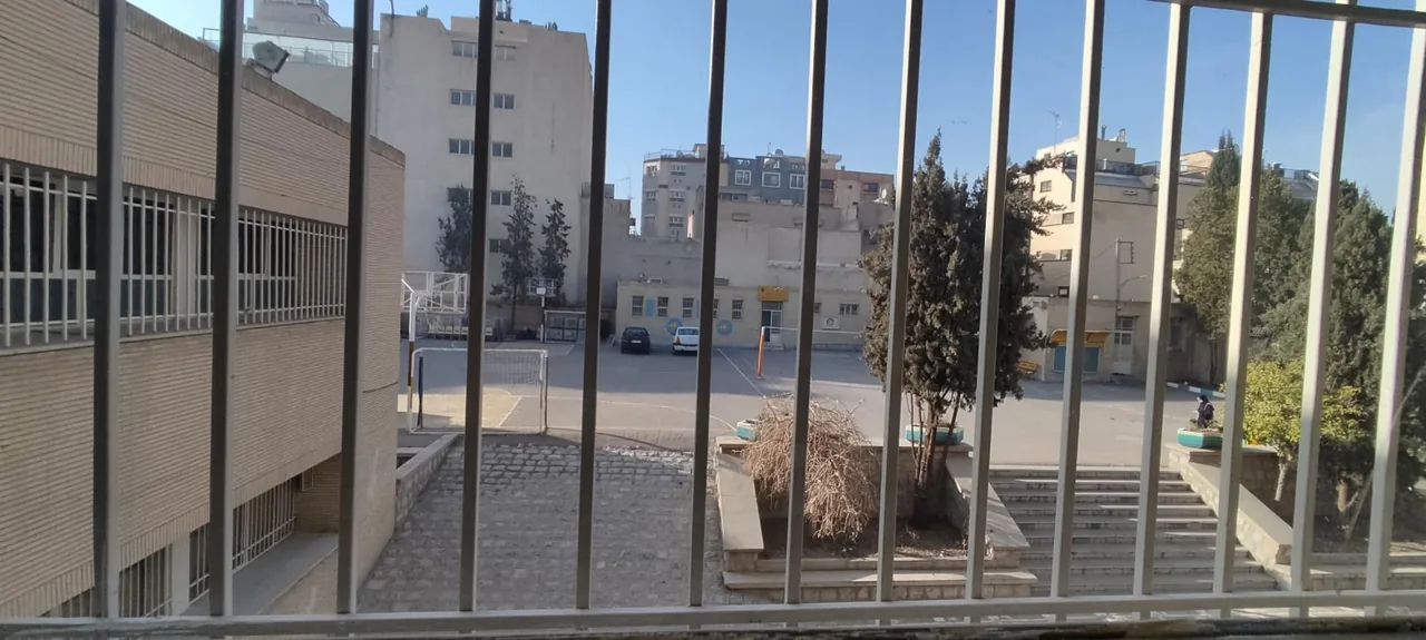دبیرستان فرزانگان امین 1 دوره دوم - تصویر 4
