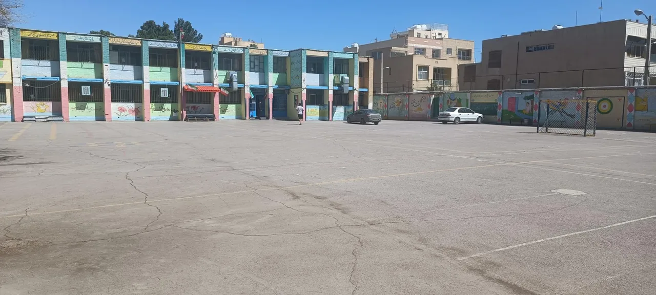 دبستان پسرانه شهید قاضی عسگر - تصویر 4