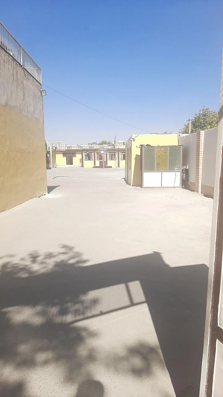 دبیرستان دخترانه دوره اول عدالت - تصویر 4