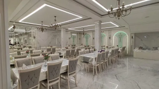 رستوران ریخته گرزاده