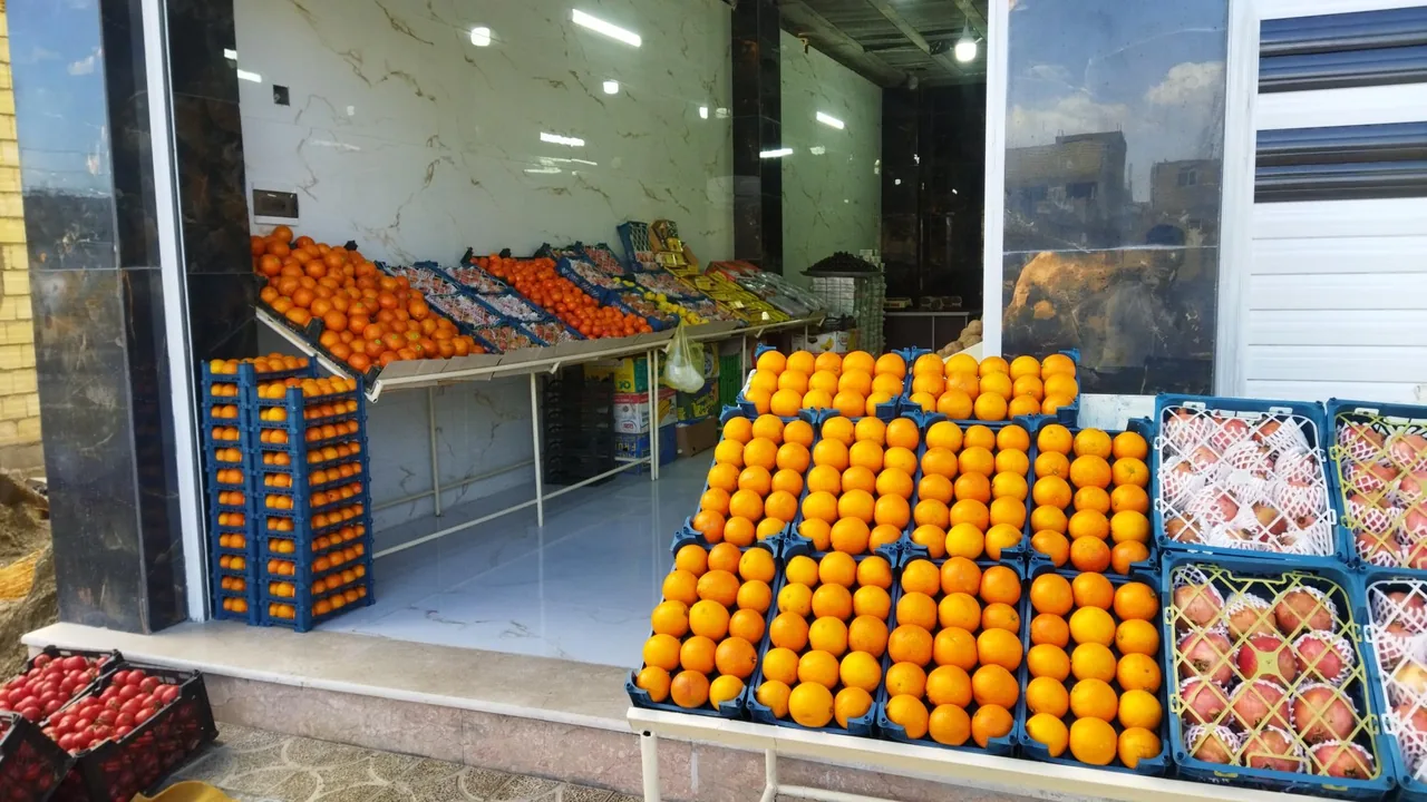 میوه و تره بار ارزان سرای سپاهان - تصویر 2