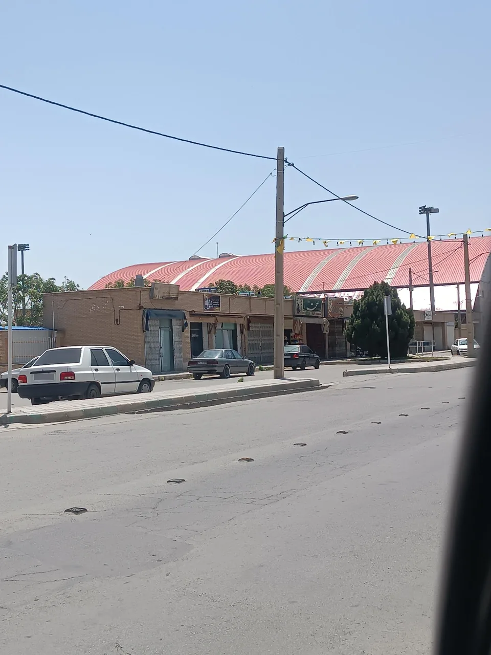 سالن ورزشی گل نرگس - تصویر 4