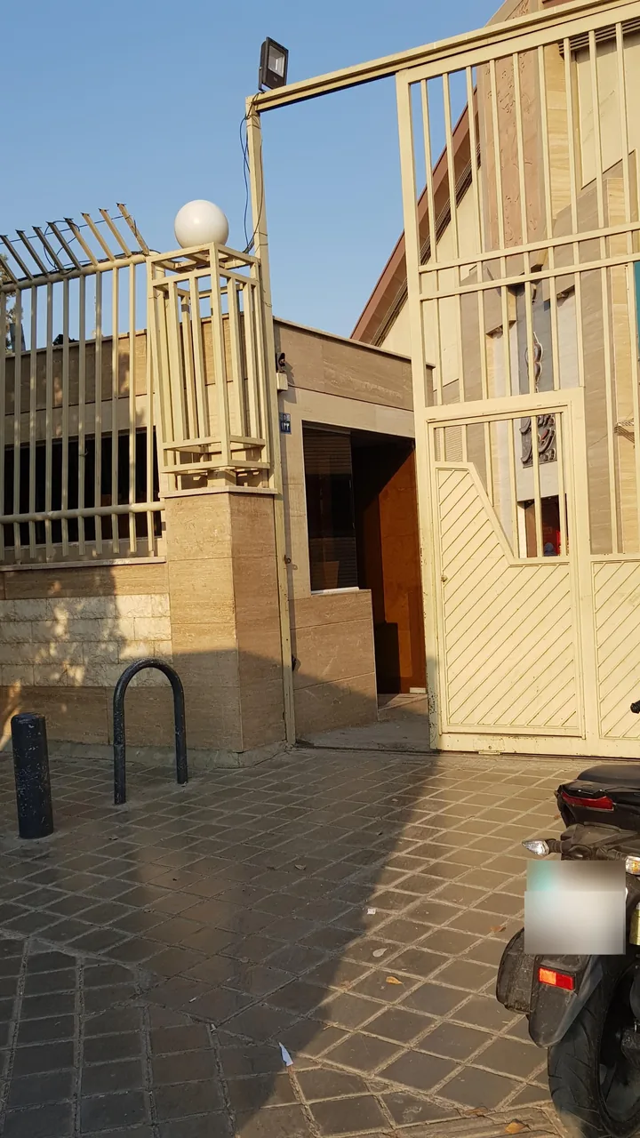 ورزشگاه پیروزی - تصویر 3