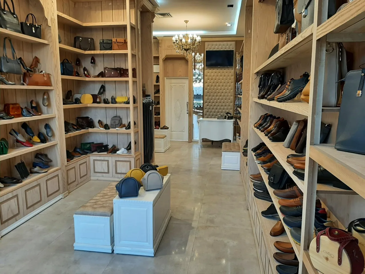 فروشگاه چرم شاپرک - تصویر 4