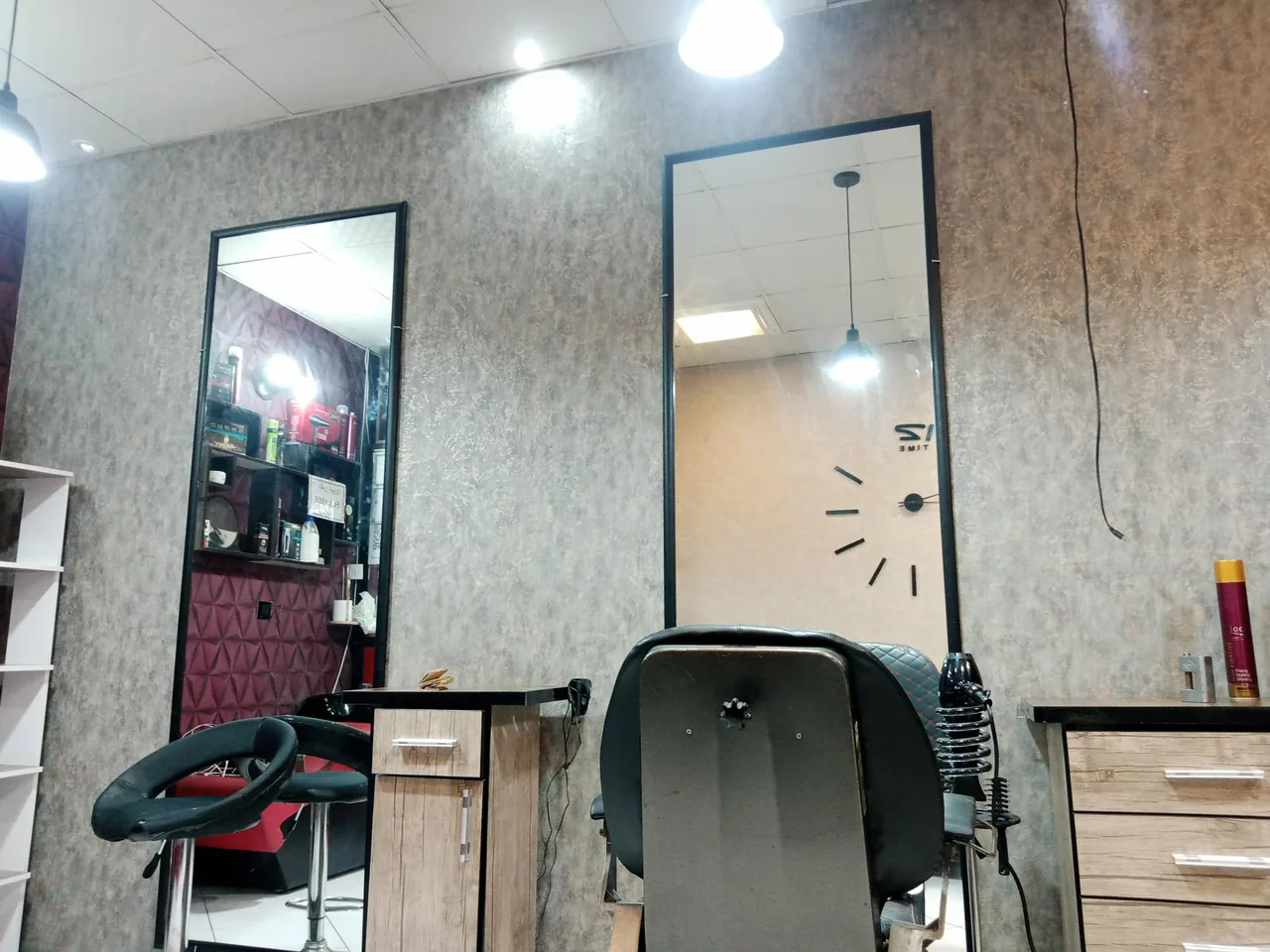 آرایشگاه مردانه زمرد - تصویر 3
