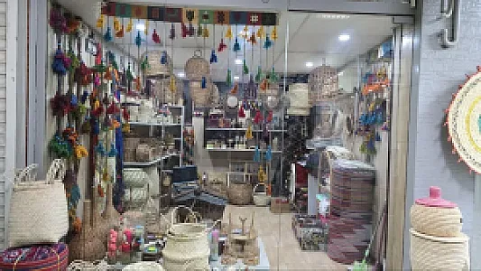 گالری آیین هنر و صنایع دستی