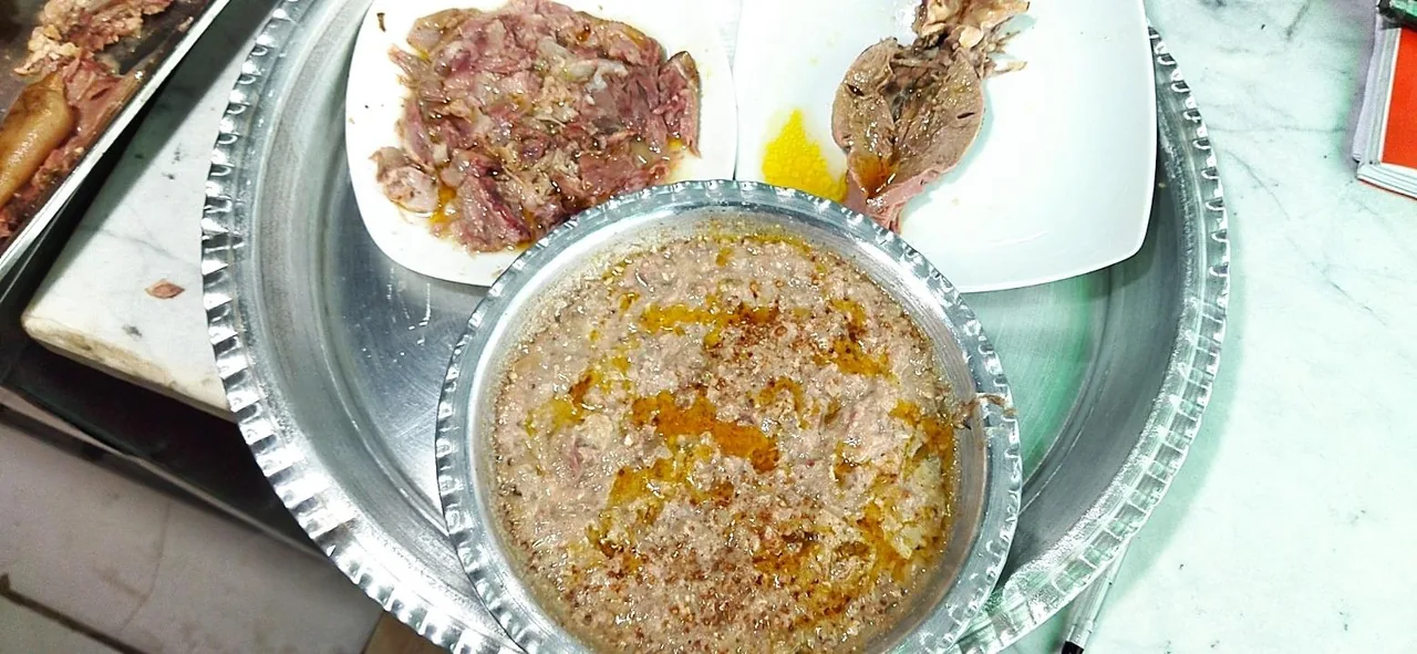 طباخی و جگر سرای ایرونی - تصویر 4