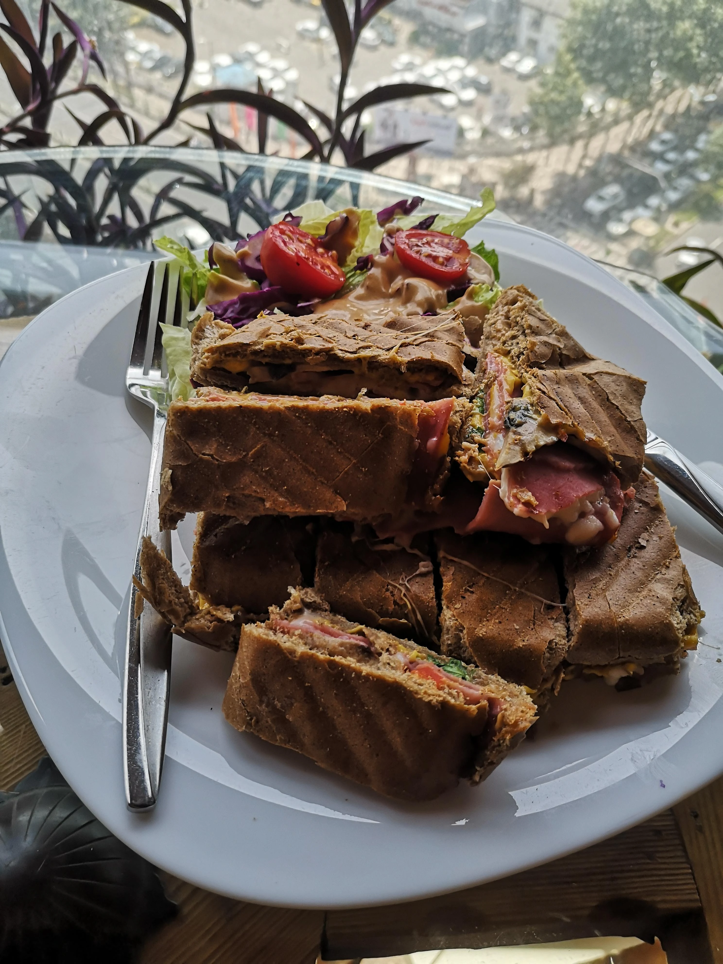 کافی شاپ پاییز