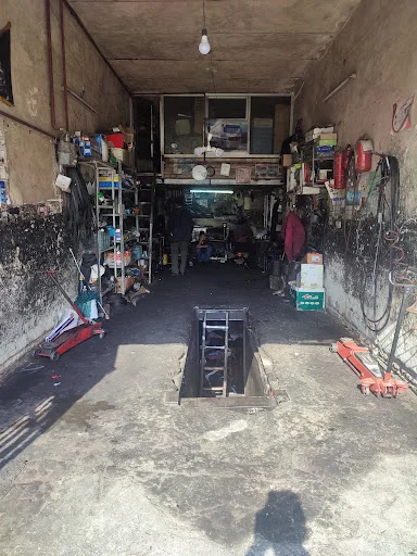 تعمیرگاه آذری