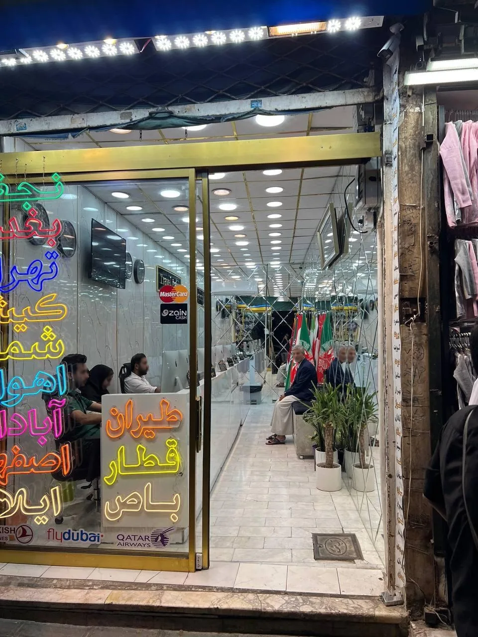 شرکت خدمات هوایی همسفر پرواز طلایی - تصویر 2