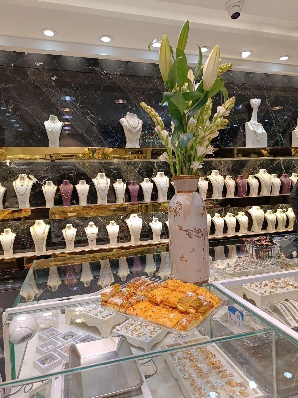گالری طلا جواهر مدیسا - تصویر 3