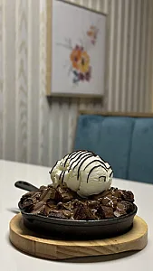 آبمیوه و بستنی باباطاهر