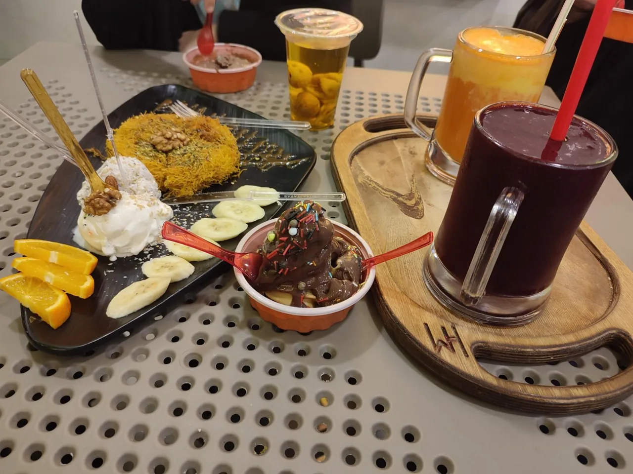 کافه بستنی فریژن - تصویر 4