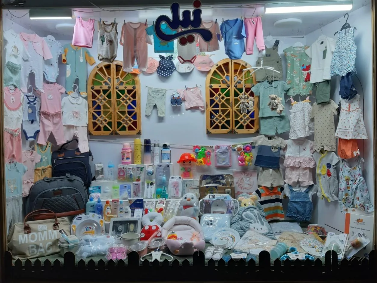 سیسمونی و پوشاک نیلی - تصویر 2