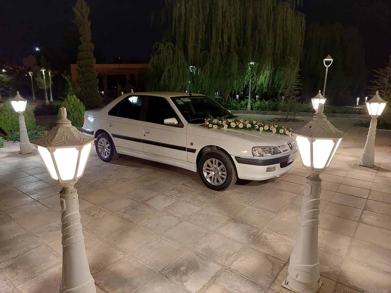 تالار و رستوران گل نرگس - تصویر 2