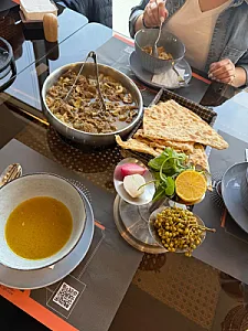 مجموعه رستوران شهر غذا