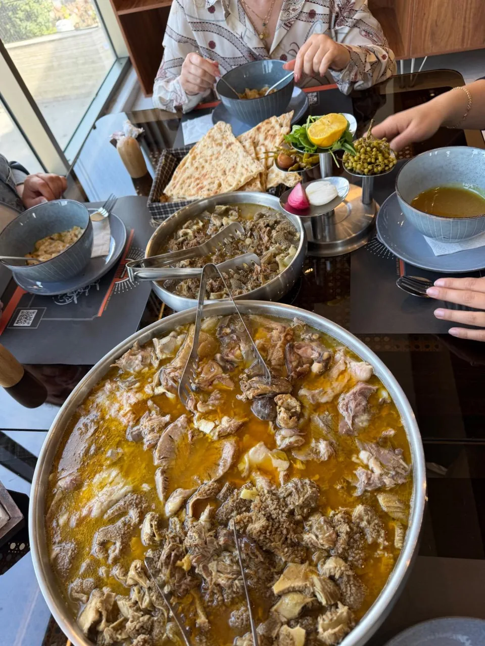 مجموعه رستوران شهر غذا - تصویر 2